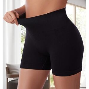 PLUS SIZE Black High-Waisted Compression Panties
